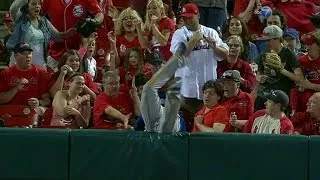 CHC@STL: Baxter makes a great catch in foul ground