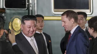 Kim Jong-un trifft zu Gesprächen mit Putin in Russland ein