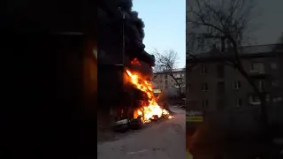 Пожар в гаражах на Богдана Хмельницкого (чать 3)