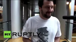 Matteo Salvini в футболке с Путиным