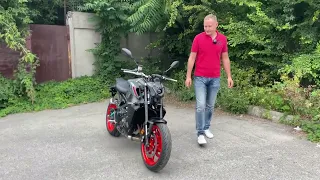 Осмотр мотоцикла Yamaha MT09 2021 года пробег 1 км