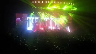 Paul McCartney Montreal 2011 - Live and Let Die   -  Bell Centre