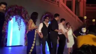 Mika Singh Aamir Khan and Salman Khan at Arpita's wedding