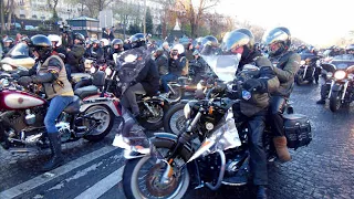 HOMMAGE A JOHNNY 100 PHOTOS DE " BIKERS "