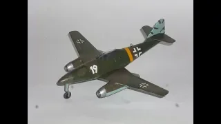 Revell 1:72: Messerschmitt Me 262A-1a 'White 19'