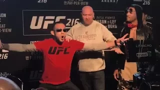 Tony Ferguson scares Dana White during staredown with Kevin Lee