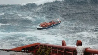 A SECOND BEFORE... Ships Against The Storm / HUGE WAVES | ships in storm | Terrifying Monster Waves