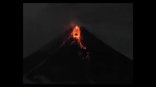 01/25/18 ~ Live Feed ~ Mayon Volcano ~ Lava Flow Activity ~ Slight Fountaining