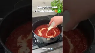 Spaghetti mit Tomatensoße 🥫 🍝