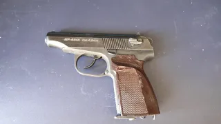 One-handed disassembly of Makarov Pistol