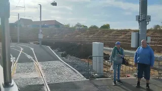 Vjezd do tramvajové smyčky na konečné zastávce SLIVENEC