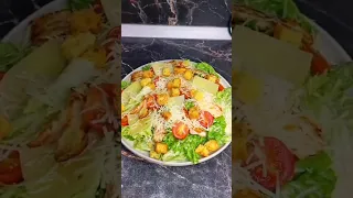 Салат ЦЕЗАРЬ с Курицей 🥗 #shorts #рецепты #салат #цезарь