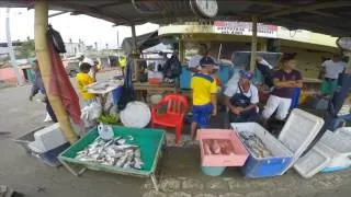 A un mes del terremoto en Ecuador, la tragedia se enfrenta con fe y coraje