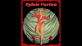 SYLVIE VARTAN   ♪ ♪ LOVE IS BLUE ♪ ♪  l´Amour est bleu + LYRICS