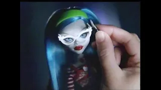 Monster High Commercial - Ghoulia Yelps Variant (2010/2011)