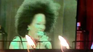 Lisa Fischer - "It's Only Rock and Roll" 10-19-08