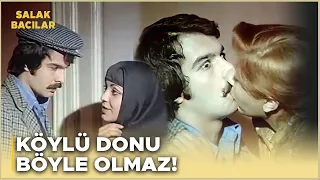 Salak Bacılar Türk Filmi | Sahte Gülsüm Bacılar, Osman'ı Baştan Çıkarmaya Çalışıyor!