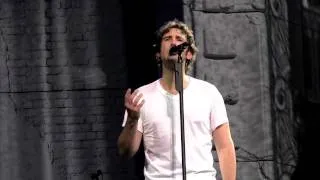 SMILE - JOSH GROBAN - LIVE 10/26/2011