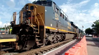 CSX Manifest Train Passes Ashland Virginia