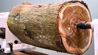 Man Turns Log Into Beautiful Vase