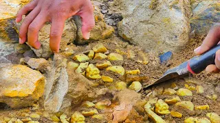 amazing Mining Gold, Digging for Treasure worth millions from Huge Nuggets of Gold