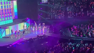 [4K] TWICE - HEART SHAKER // TWICE III @ The Forum LA 02/15/2022