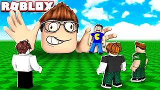 MIKE virou um GIGANTE no ROBLOX VR! 🤯