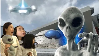 Meet the Aliens at the Space Observatory! Are there alien and UFO? Space monster