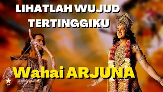 Sri Krishna Menunjukkan Wujud Tertingginya Kepada Arjuna