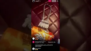 Surrey gangster Certi2x live via whyg35’s Instagram after snatching US rapper Moe Faygoo’s chain