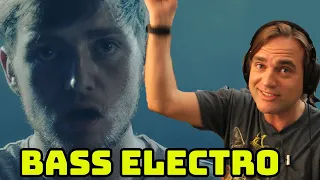 Guitar Coach Reacts to NaPoM | Bass Electro // Beatbox Reaction