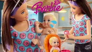 Barbie Babysitter 🍼 Skipper opiekunka i płacz bobasów 🚼 film z lalką Barbie