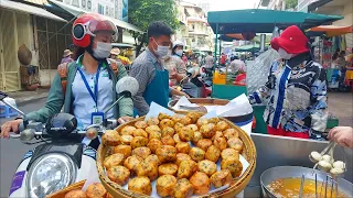 Cambodian Popular Snack, Deep-Fried Can Cake, Mung Bean Fried Cake - Phnom Penh Street Food