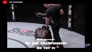 MMA: Reug Reug battu par Kirill Grishenko (Vidéo)
