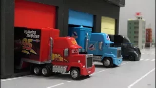 Disney Cars 3 Mack Truck Garage Toys  디즈니 카 3 맥 트럭 차고지 장난감 놀이