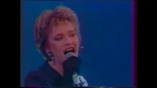 Patricia Kaas   1988 01 17   Mademoiselle chante le blues @ La Nouvelle affiche