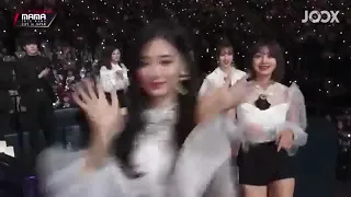 TWICE WIN FAVORITE DANCE ARTIST FEMALE MAMA JAPAN 2018