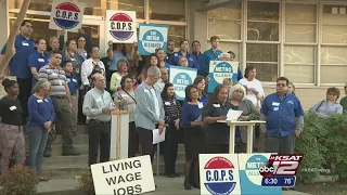 Video: SAISD support staff wants $13/hour living wage