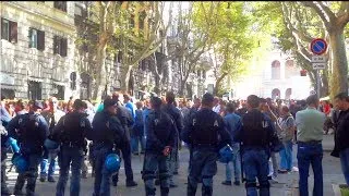 Polizia Anti Sommossa Reparto Mobile - Schierato per Corteo No Tav anti Black Bloc Roma