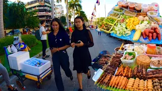 Cambodian food tour, Walking tour at Riverside exploring delicious food in Phnom Penh city