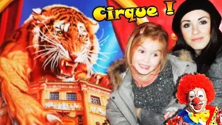 [VLOG] Tous au cirque ! Spectacle de tigres, trapezistes, clowns, éléphants, peroquets, etc !