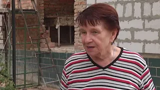 У Новомиргороді шість сімей живуть у будинку, який просто розсипається