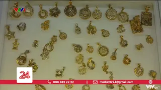 Tiêu điểm: Sự thật về trang sức vàng non trên thị trường | VTV24