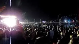 DR. DRE & SNOOP Coachella 2012- Crowd 1