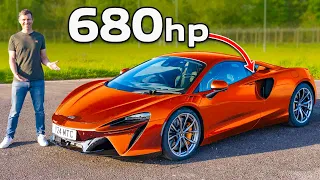 ¡McLaren Artura reseña con 0-100 km/h, 1/4 de milla y PRUEBA de drift!