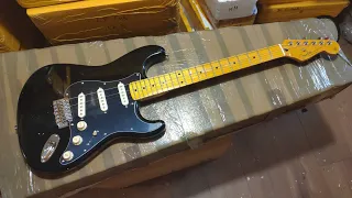 Обзор сборки китайской реплики Fender Stratocaster Дэвида Голмора