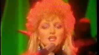 BONNIE TYLER --- IF I SING YOU A LOVE SONG (Live Performance)