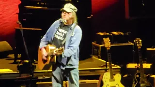 Neil Young: "Heart of Gold" (Saturday, July 15, 2023; Greek Theatre; Berkeley, CA)