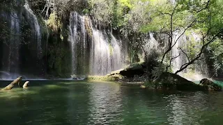 Sonidos de Cascada y Piano para Meditación: Relajación y Paz Interior | 4K Paisajes Naturales