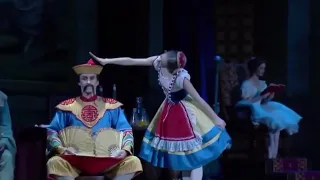 COPPÉLIA - Swanilda & Friends (Bolshoi Ballet)